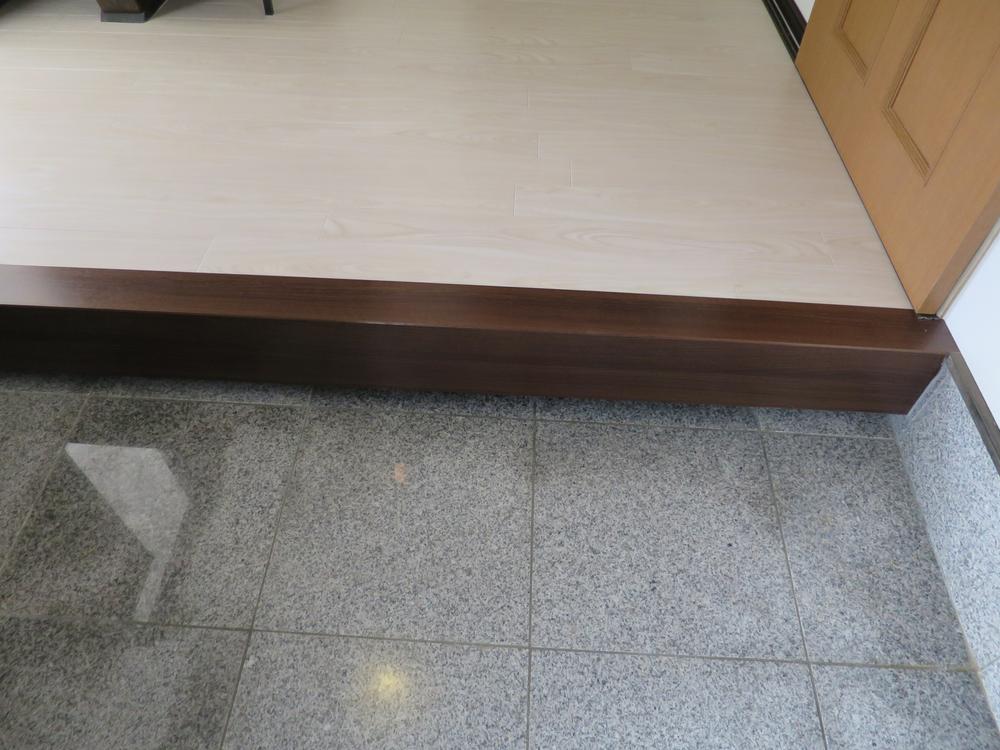 Entrance. Entrance tile