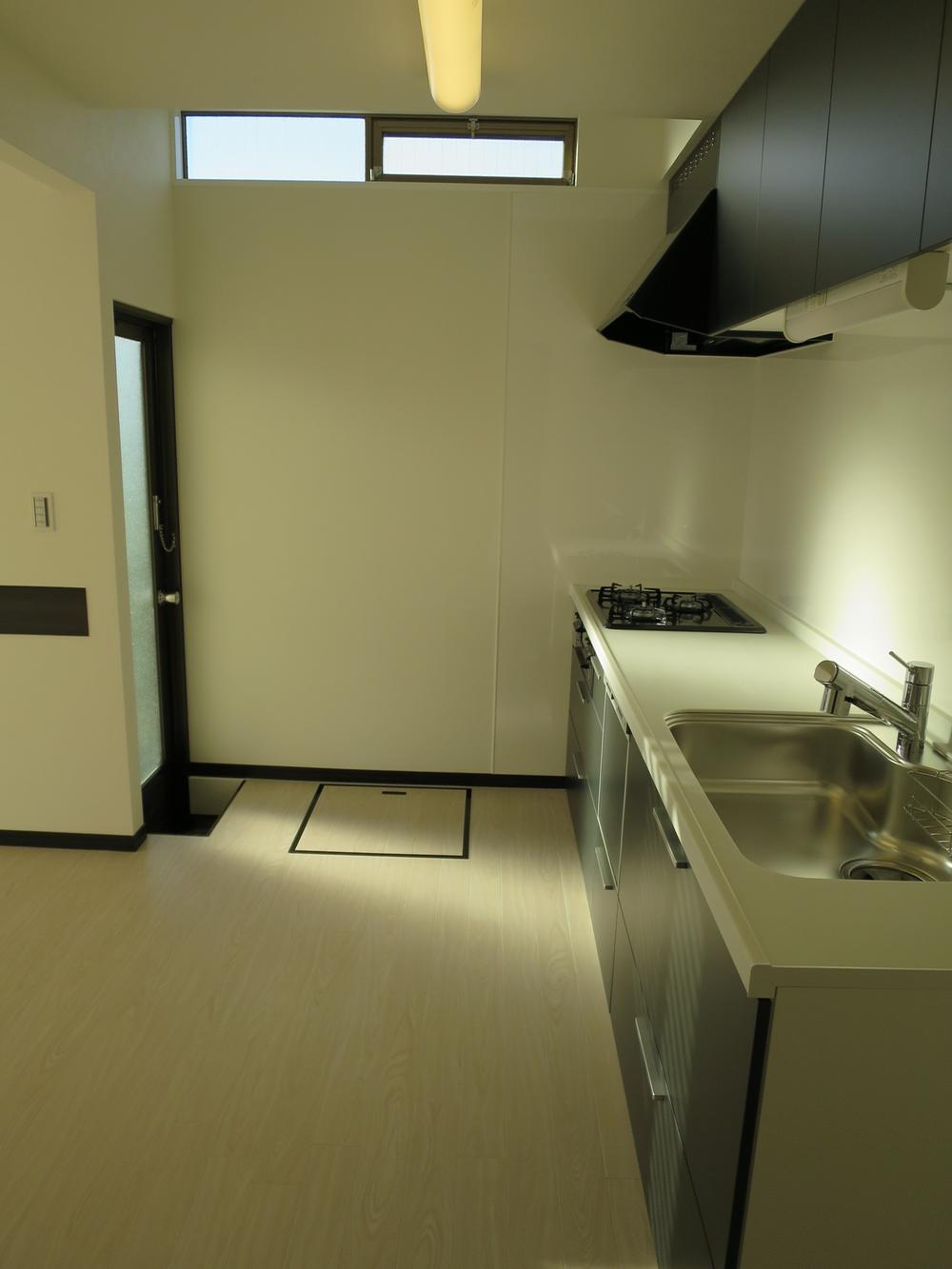 Kitchen. Shot from the side