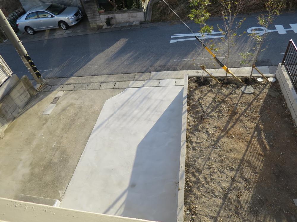 Parking lot. Shooting from the second floor