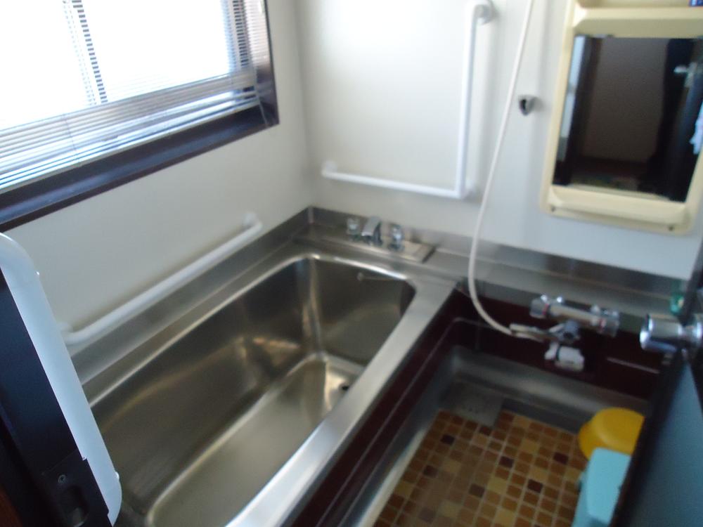 Bathroom. Indoor (September 2013) Shooting