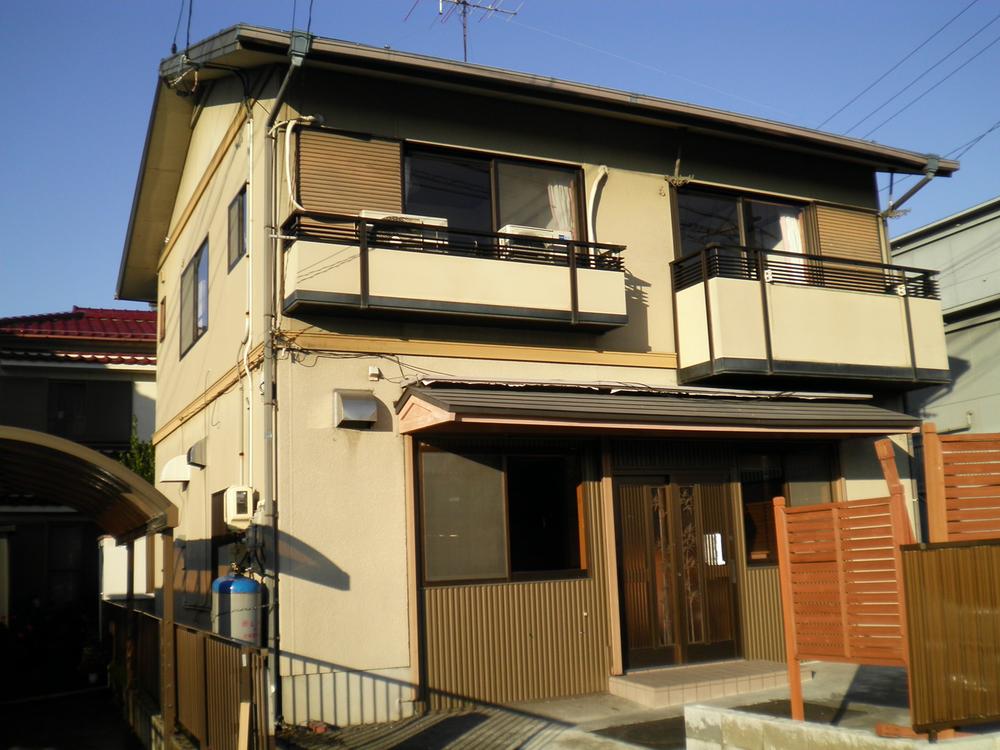 Local appearance photo. Local shooting