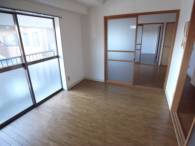 Living and room