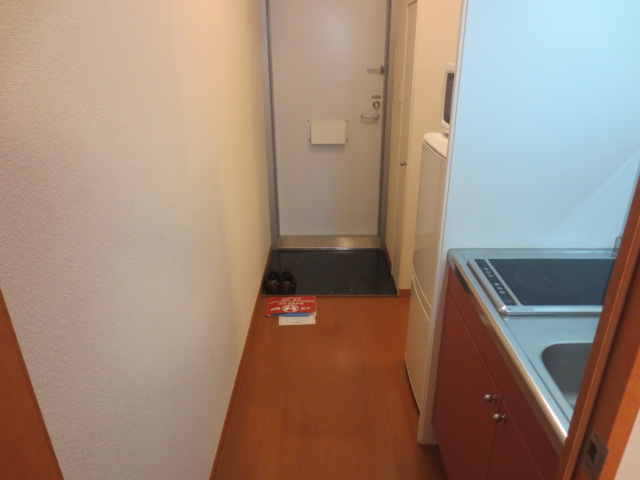 Other room space. Corridor