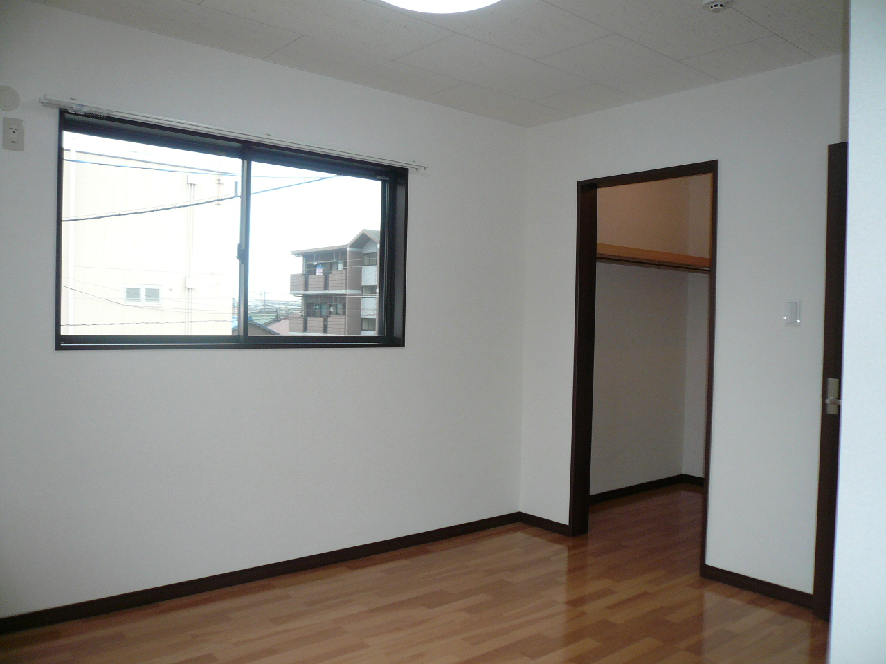 Other room space. Reference photograph