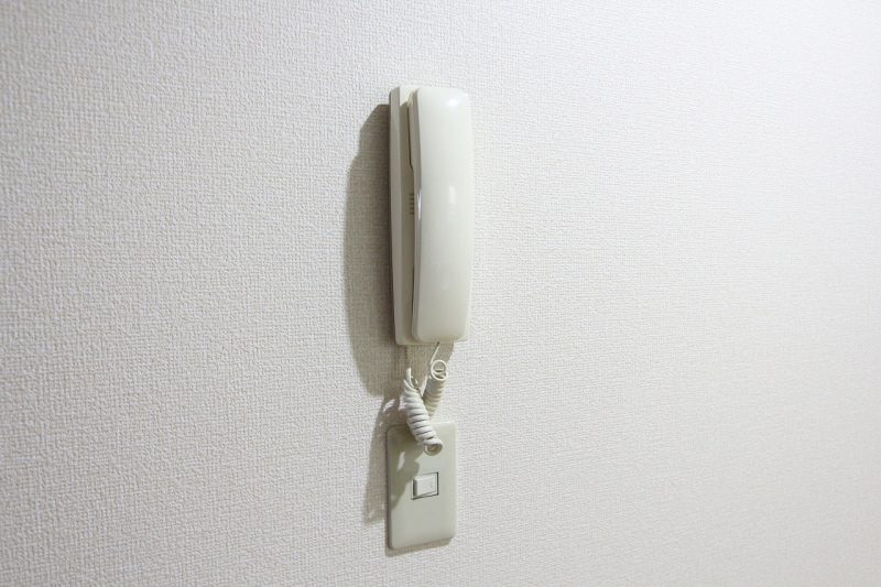Security.  ※ It is a photograph of Room 101. 