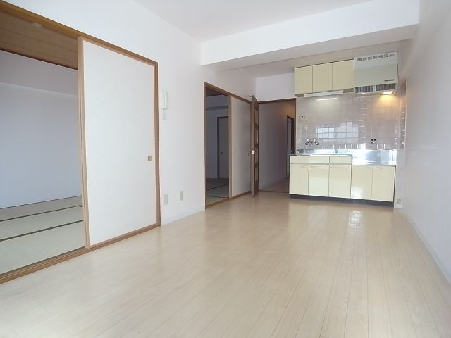 Living and room. Relaxing Japanese-style room
