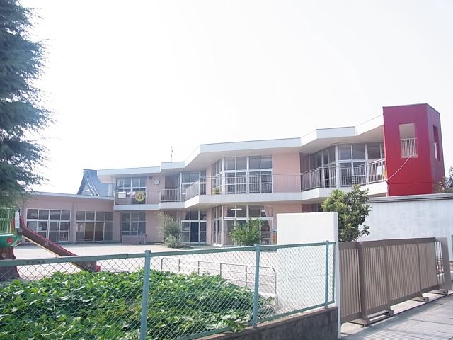 kindergarten ・ Nursery. Meiji nursery school (kindergarten ・ 930m to the nursery)
