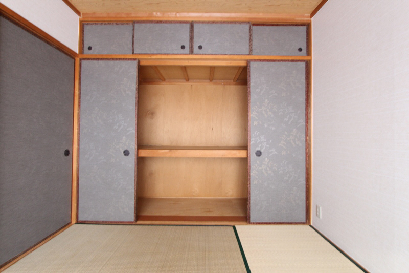 Receipt. ※ 303, Room interior photograph reference