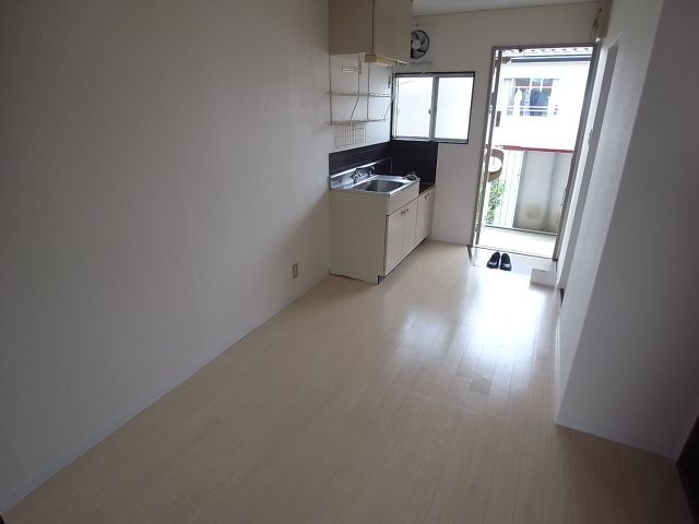 Living and room. Spacious dining