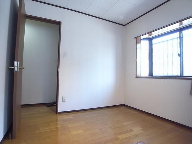 Living and room. North Interoceanic