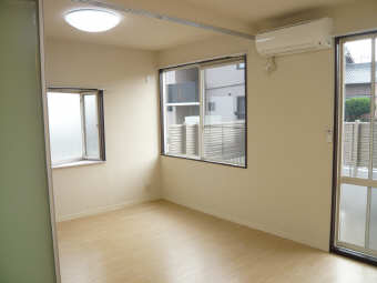 Living and room