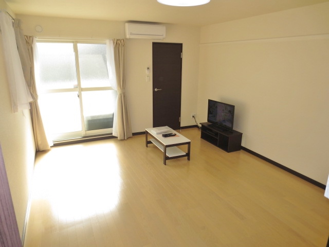 Living and room