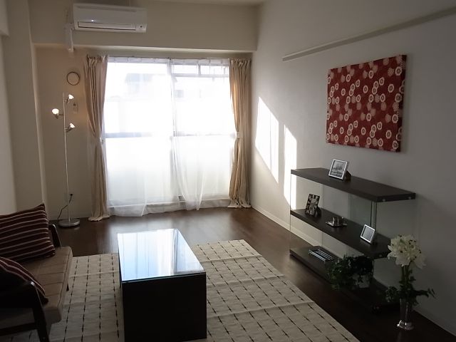 Living and room