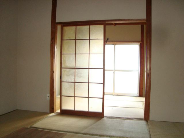 Living and room. It is spacious space. 