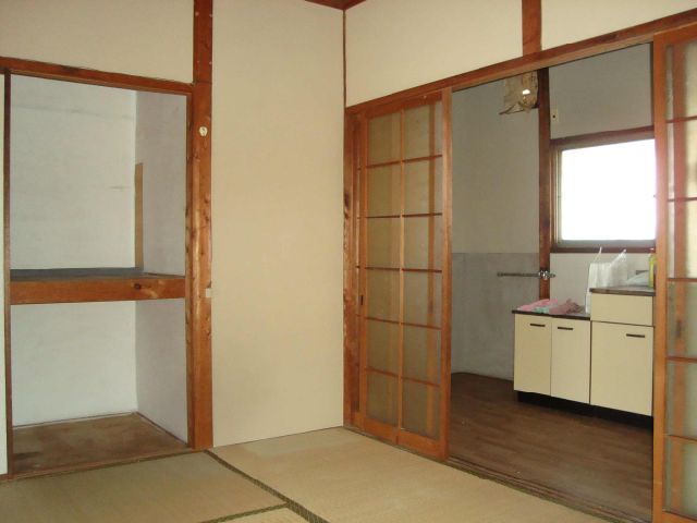 Living and room. Japanese-style room is secretly popularity