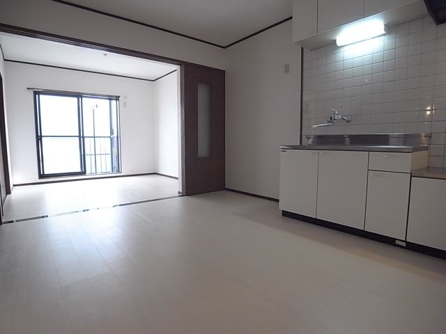 Living and room. A bright room