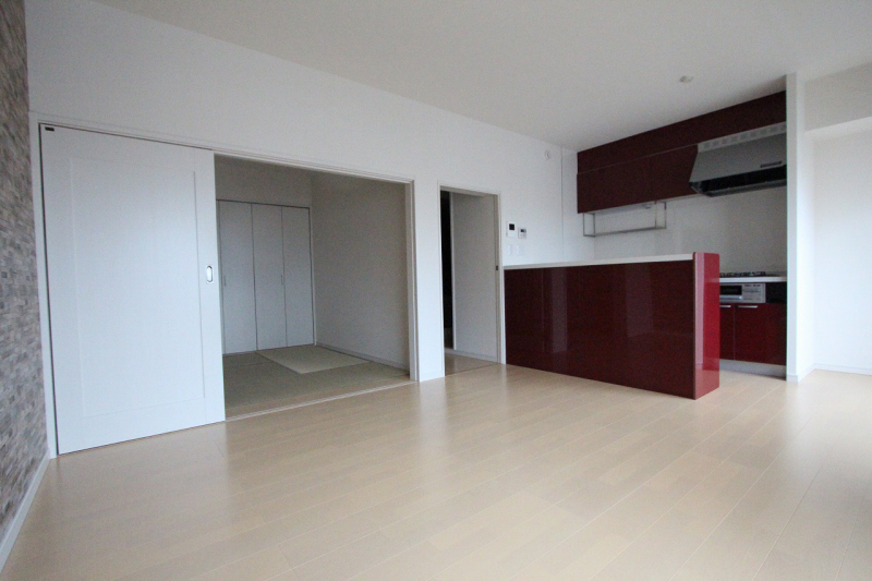 Other room space. Photos will be inverted type. 