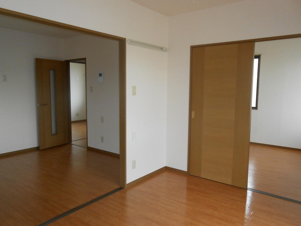 Other room space. Western style room
