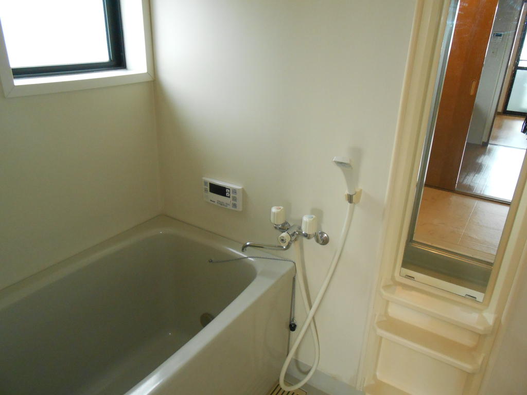 Bath. Bathroom