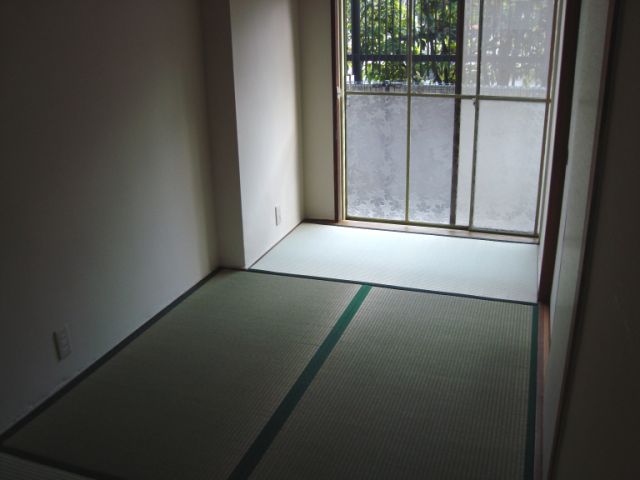 Living and room. Perfect 4-tatami mat Japanese-style room in the children's room