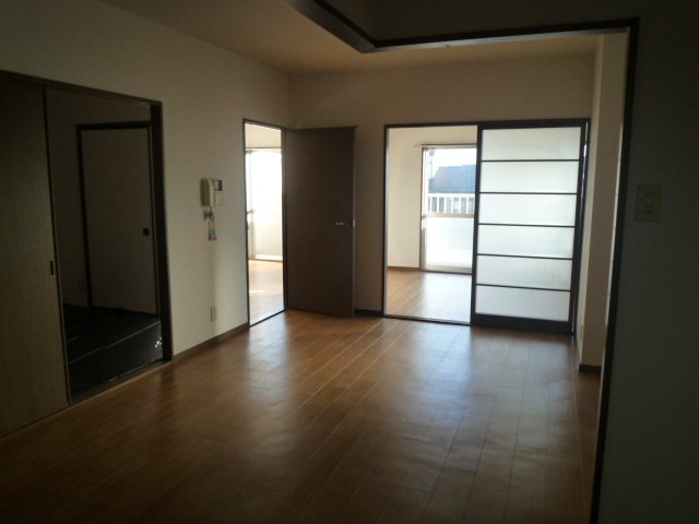 Living and room