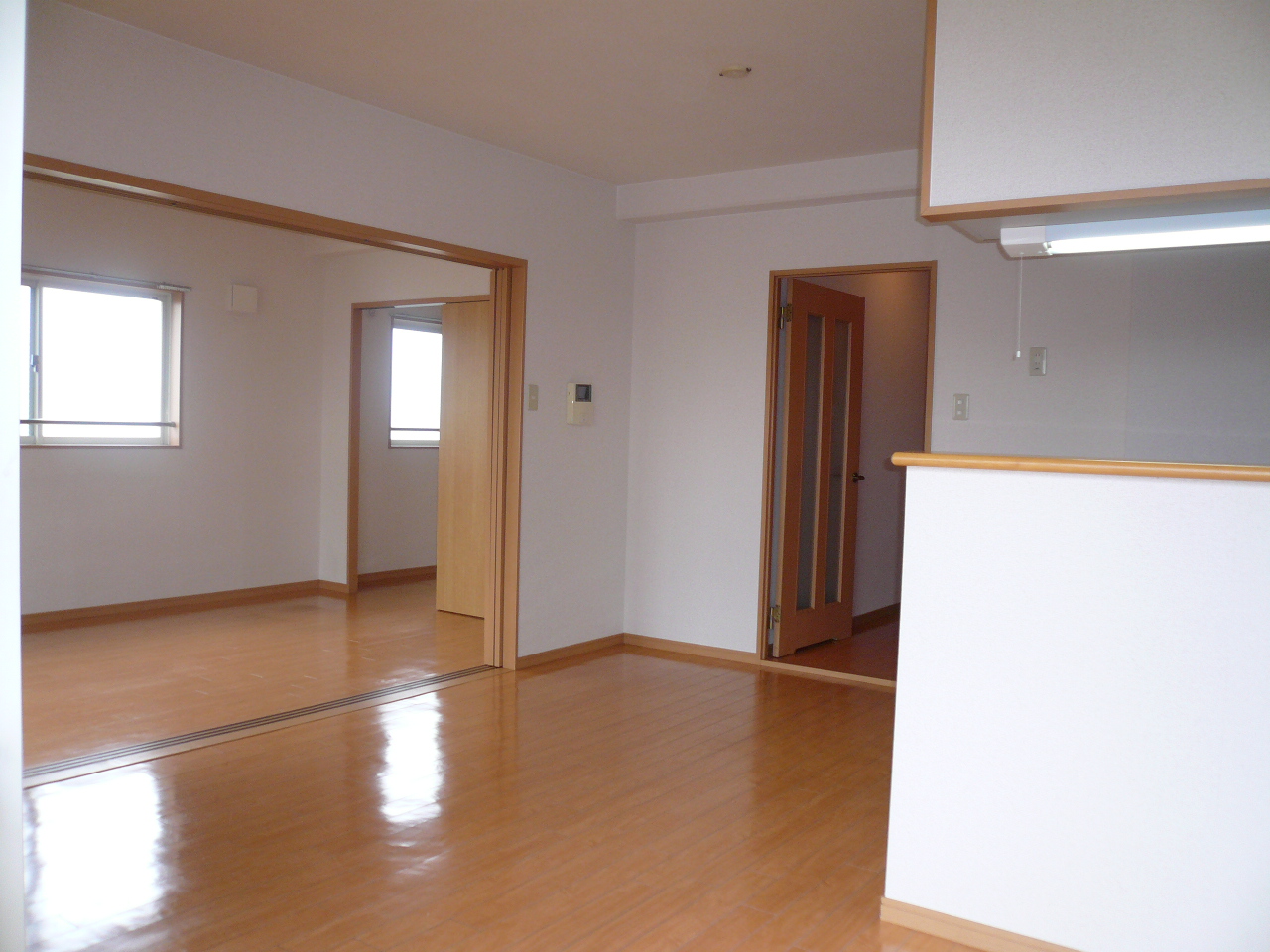 Living and room. Reference photograph