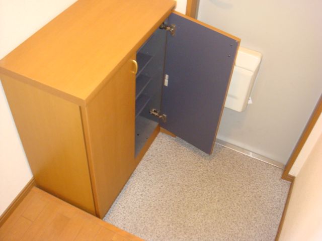 Entrance. 11.75 Pledge of a large living