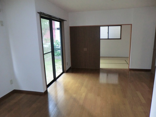 Living and room