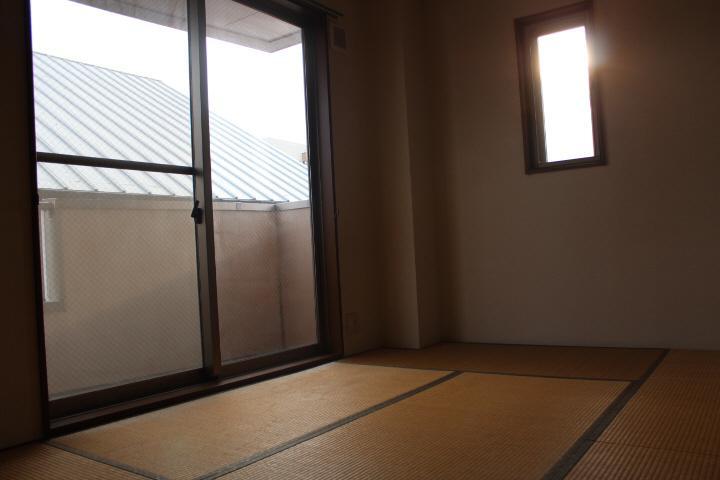 Other room space. Isomorphic type