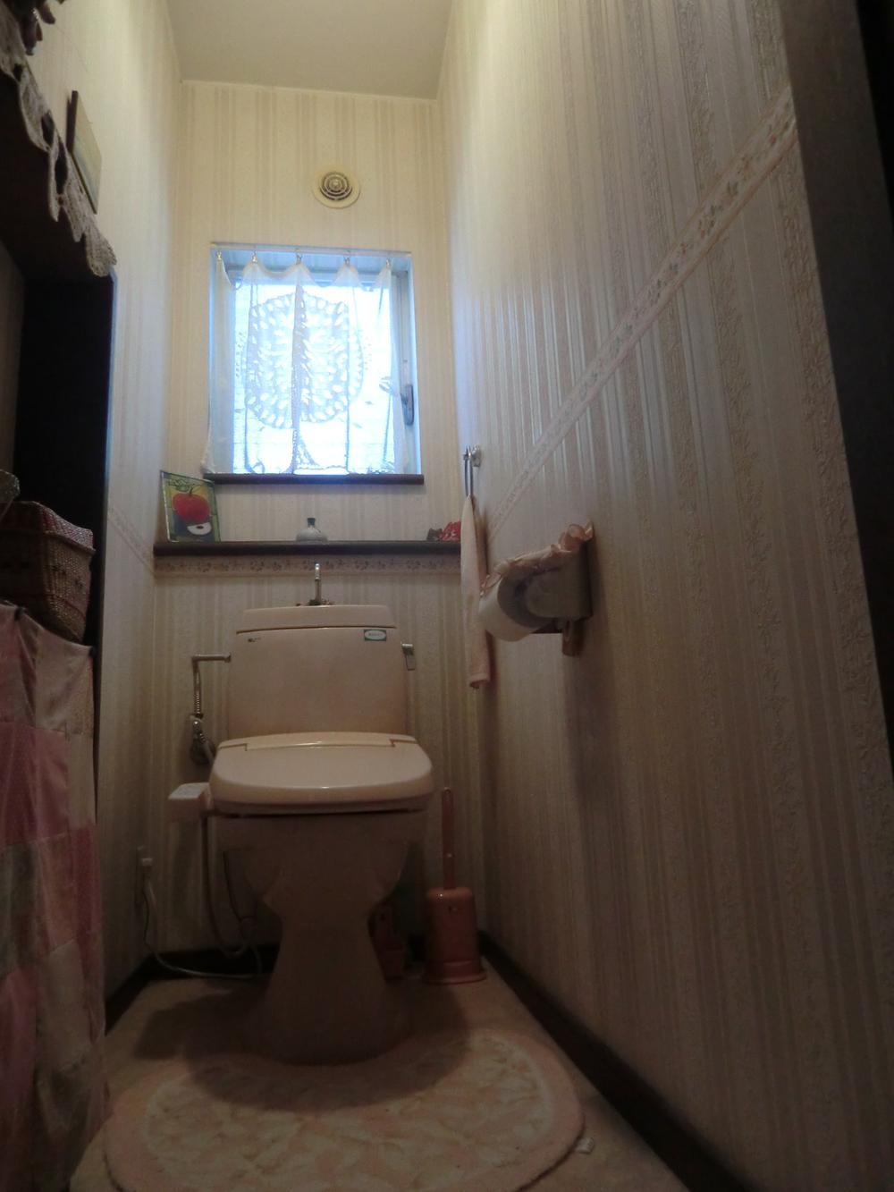 Toilet. Indoor (July 2013) Shooting