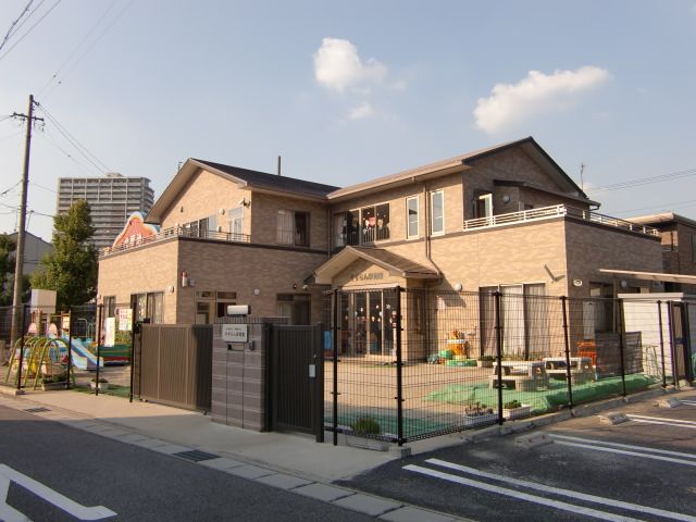 kindergarten ・ Nursery. Lily of the valley nursery school (kindergarten ・ 260m to the nursery)