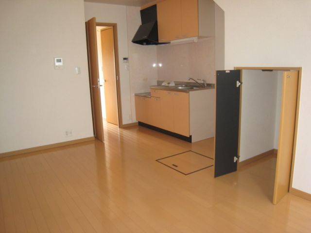 Living and room. Spacious living