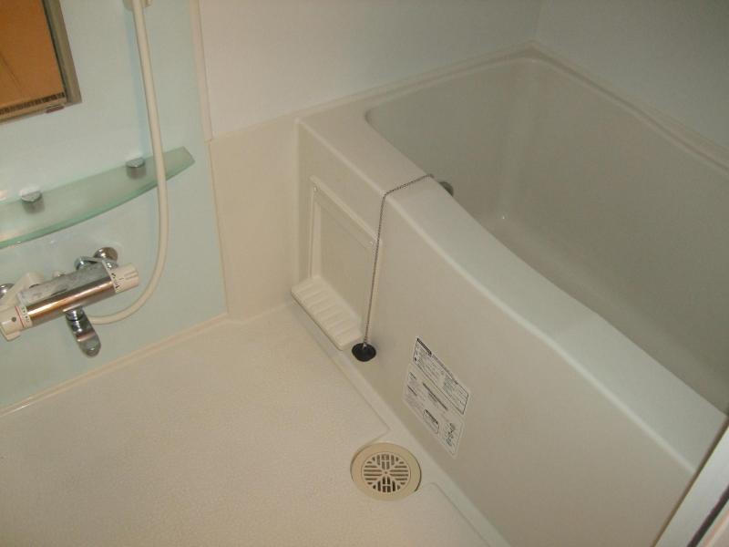 Bath. Isomorphic type