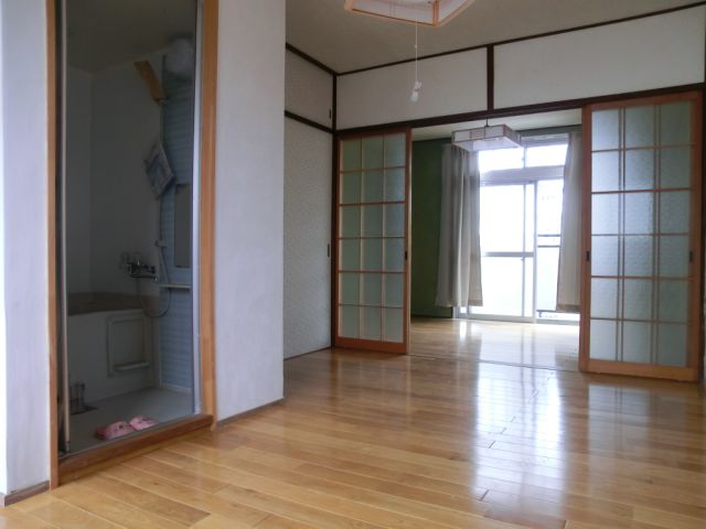 Living and room
