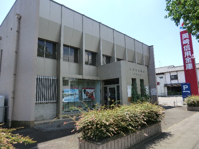 Bank. Okazakishin'yokinko Imamura 454m to the branch (Bank)