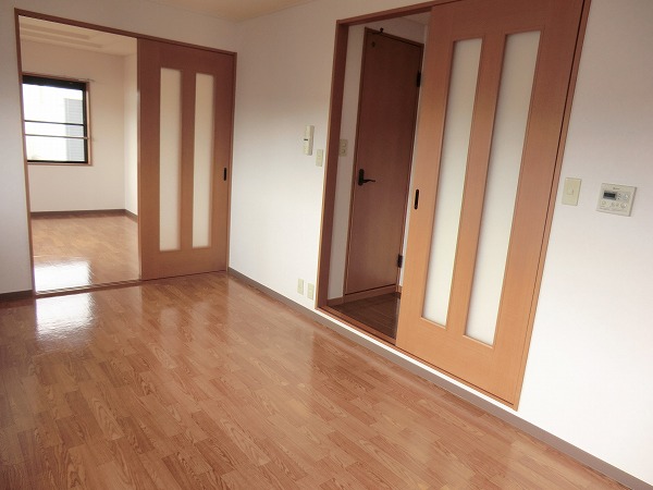 Living and room