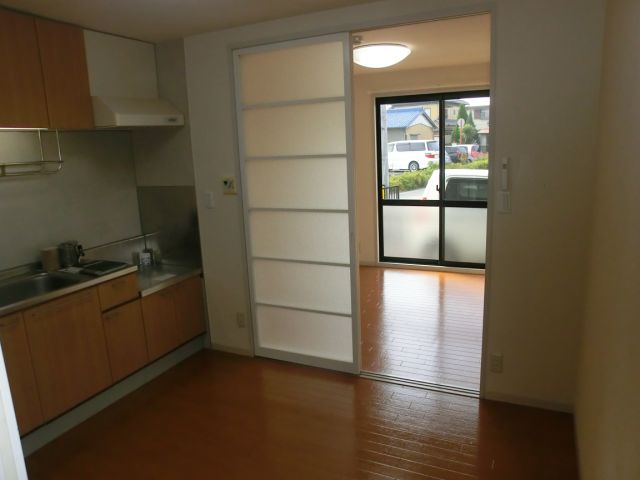 Living and room. A spacious kitchen