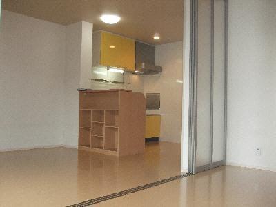 Living and room. Isomorphic type