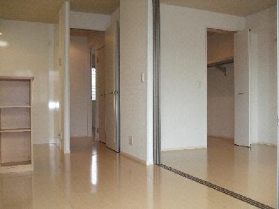 Living and room. Isomorphic type