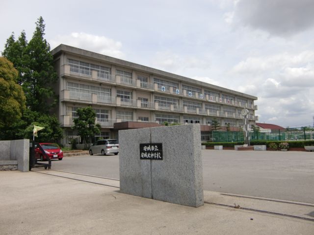 Junior high school. 1500m to municipal depreciation Johoku junior high school (junior high school)