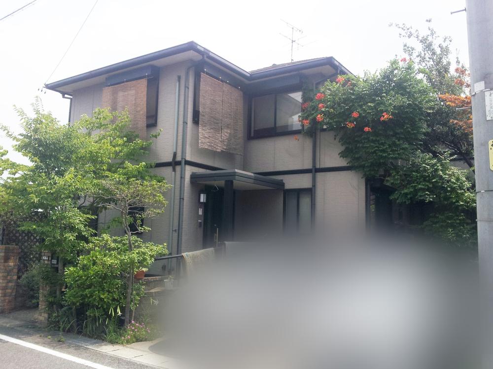 Local appearance photo