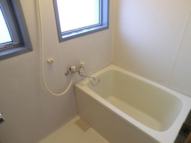 Bath. Pat ventilation because there is a window.