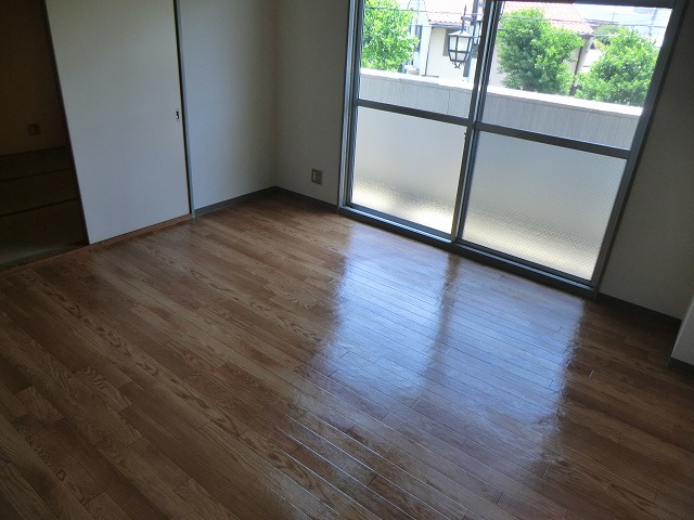 Living and room