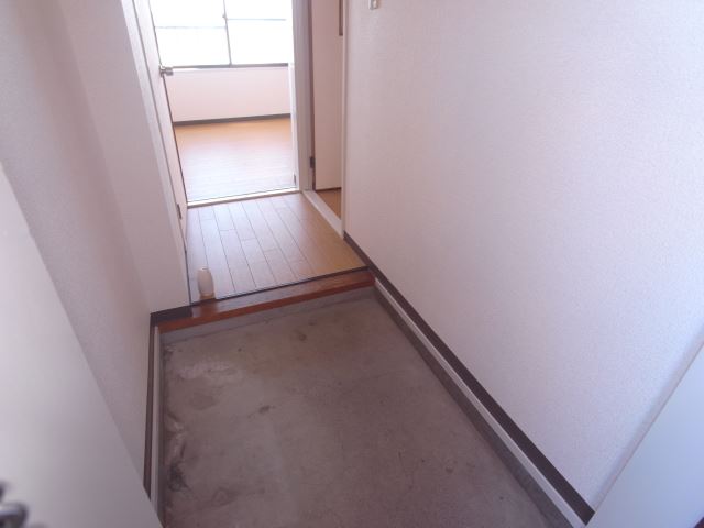 Entrance. DK6's Pledge