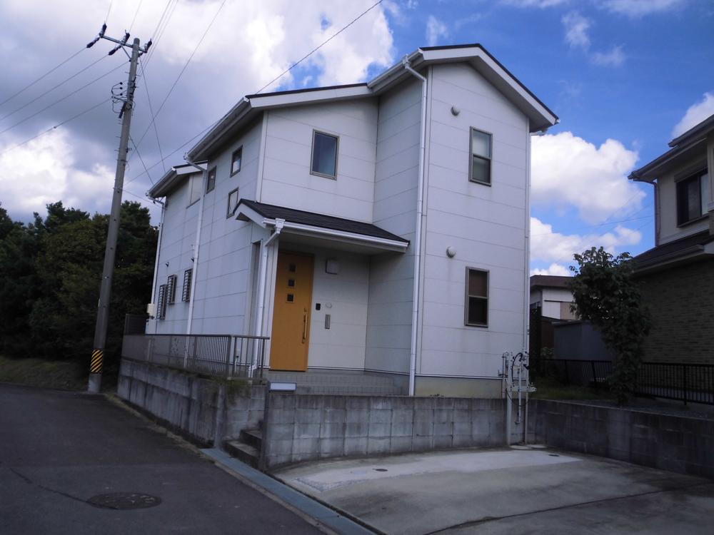 Local appearance photo. Local (09 May 2013) Shooting