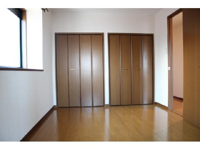 Other room space. Isomorphic type