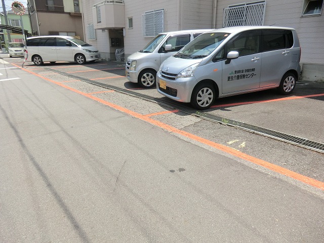 Parking lot