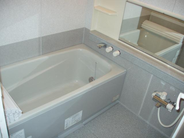 Bath. Separate room