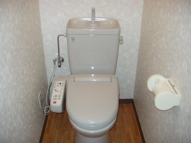 Toilet. Separate room