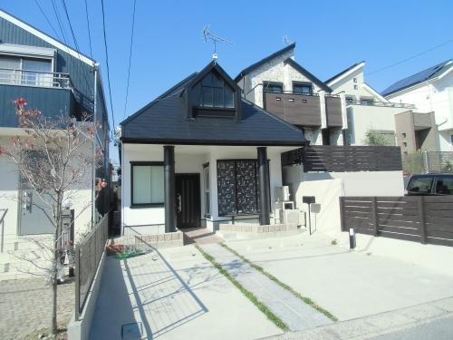 Local appearance photo. Triangle roof is impressive cute appearance!